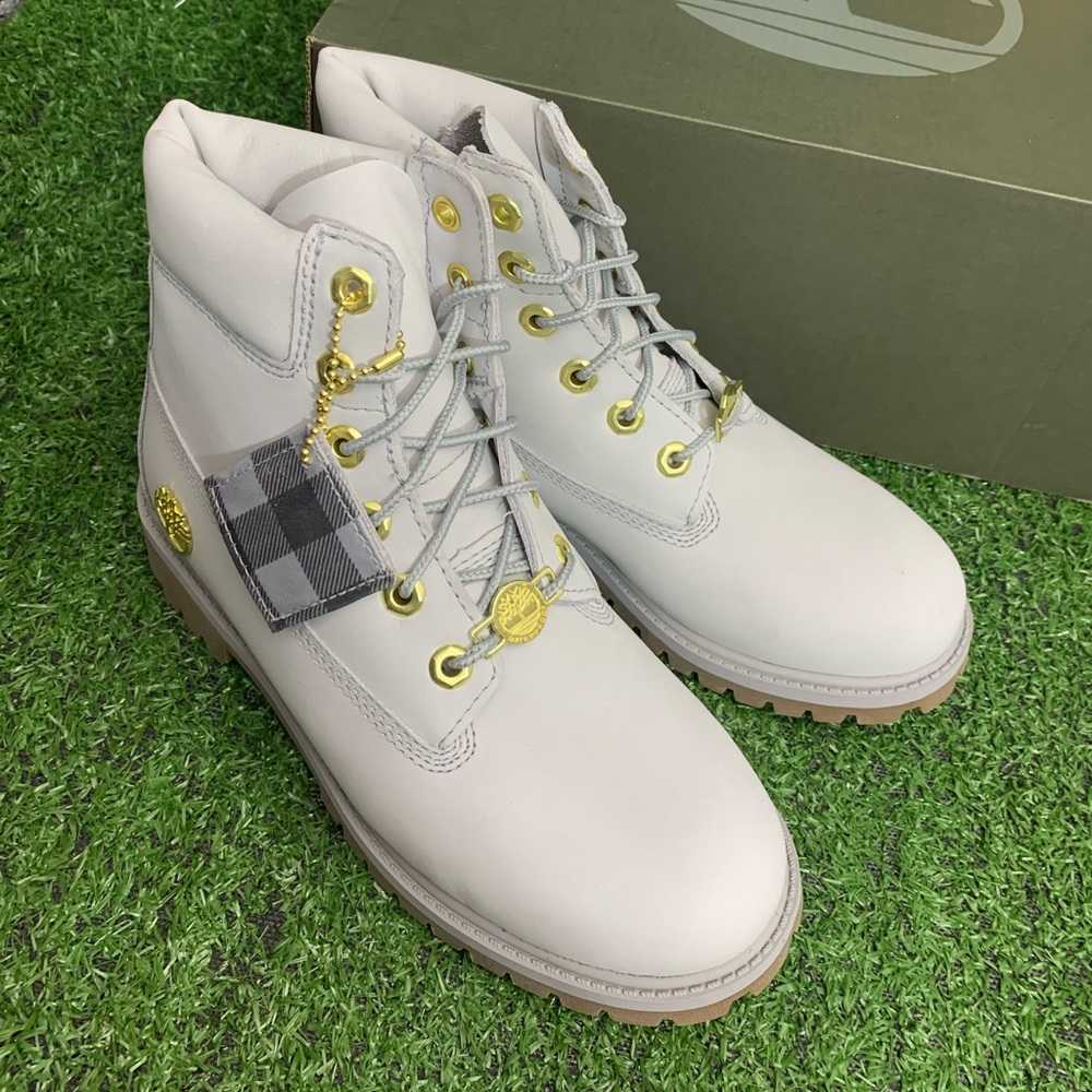 Timberland 6" Premium Waterproof Boots
Girls' Grade School - Picture 5 of 10